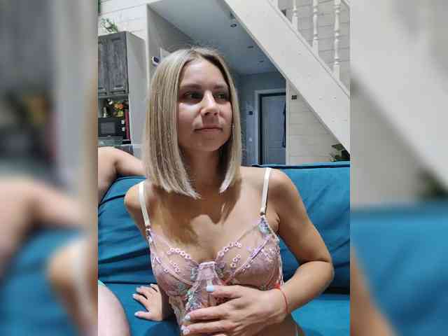 Vasilisa-and-Zhenya webcam