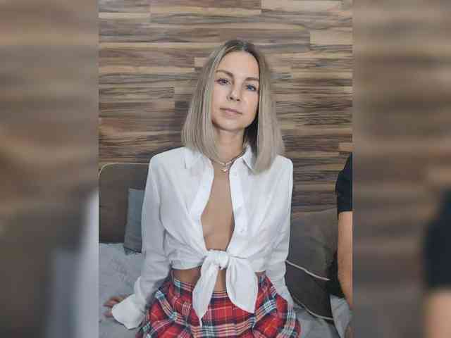 Vasilisa-and-Zhenya webcam