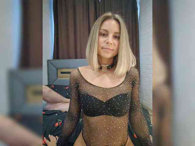 Vasilisa-and-Zhenya webcam