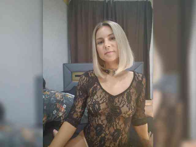 Vasilisa-and-Zhenya webcam