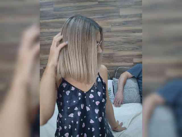 Vasilisa-and-Zhenya webcam