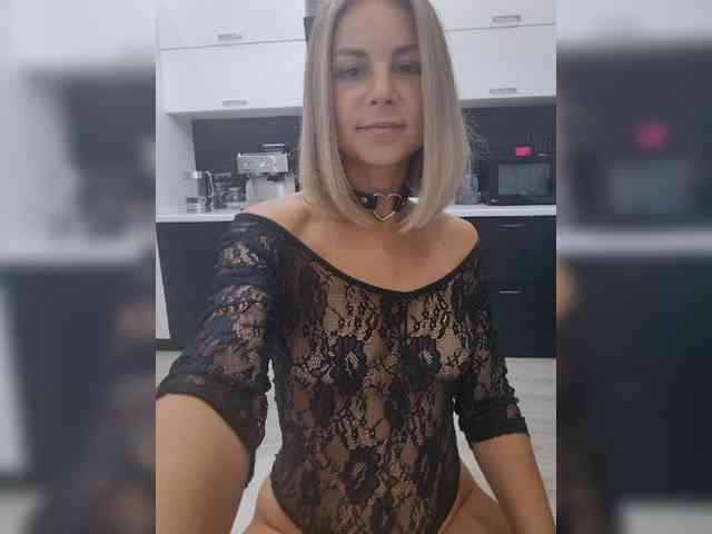 Vasilisa-and-Zhenya webcam