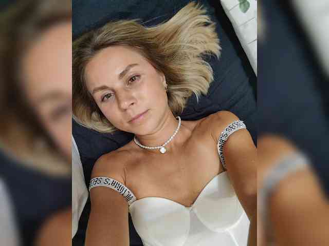 Vasilisa-and-Zhenya webcam