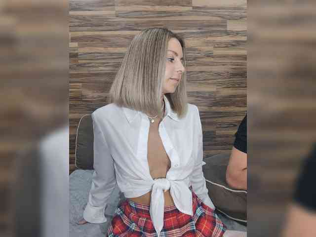 Vasilisa-and-Zhenya webcam