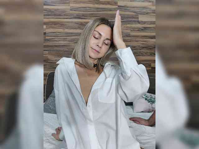 Vasilisa-and-Zhenya webcam