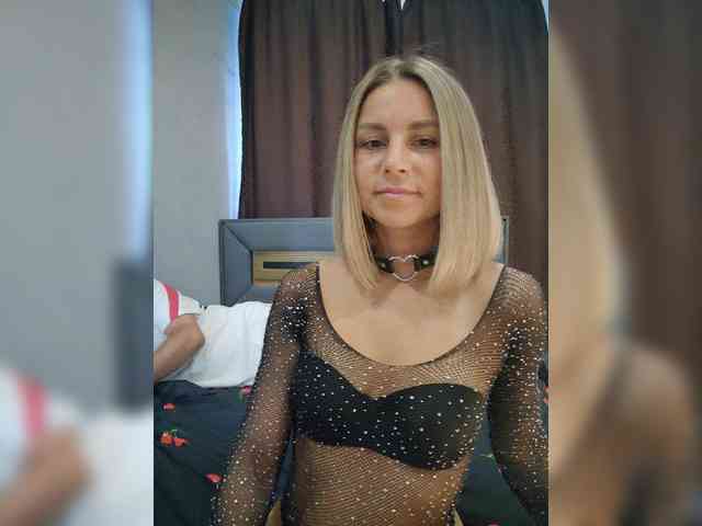 Vasilisa-and-Zhenya webcam