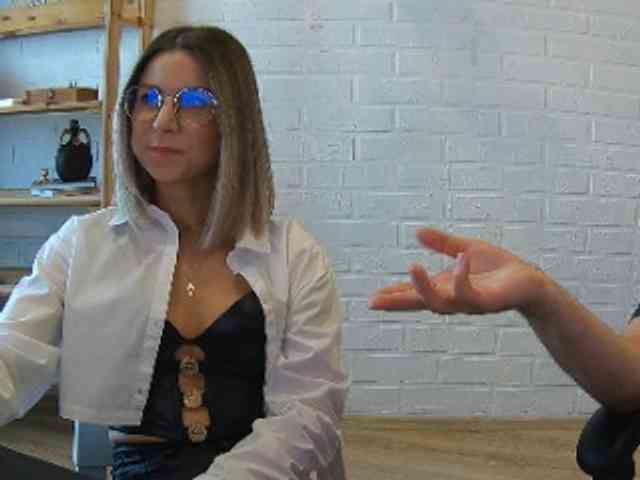 Zhenya-and-Vasilisa webcam