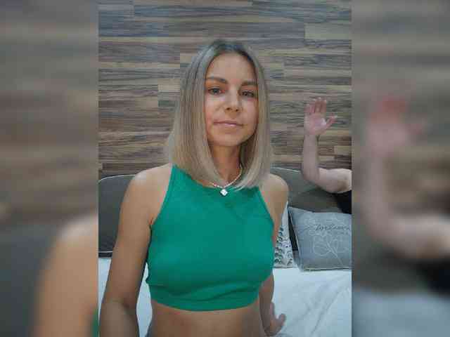 Vasilisa-and-Zhenya webcam