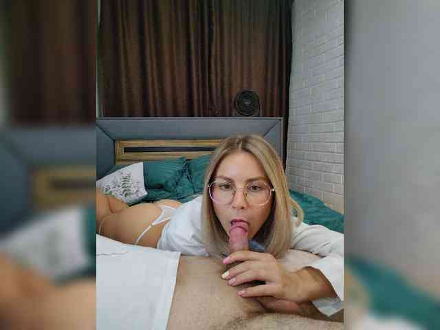Vasilisa-and-Zhenya webcam