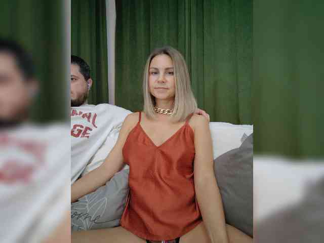 Vasilisa-and-Zhenya webcam