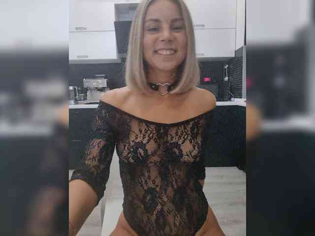 Vasilisa-and-Zhenya webcam