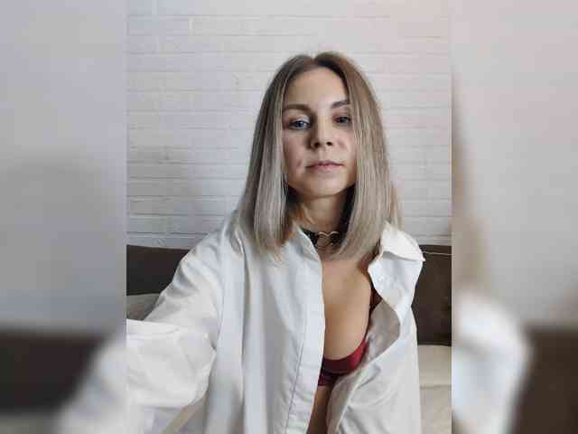 Vasilisa-and-Zhenya webcam