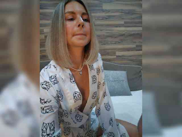Vasilisa-and-Zhenya webcam