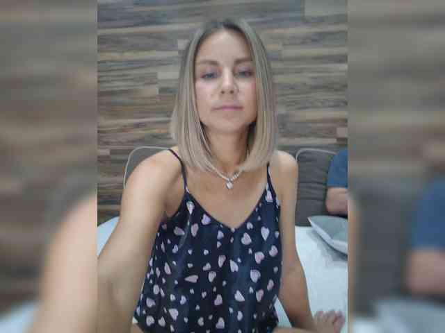 Vasilisa-and-Zhenya webcam