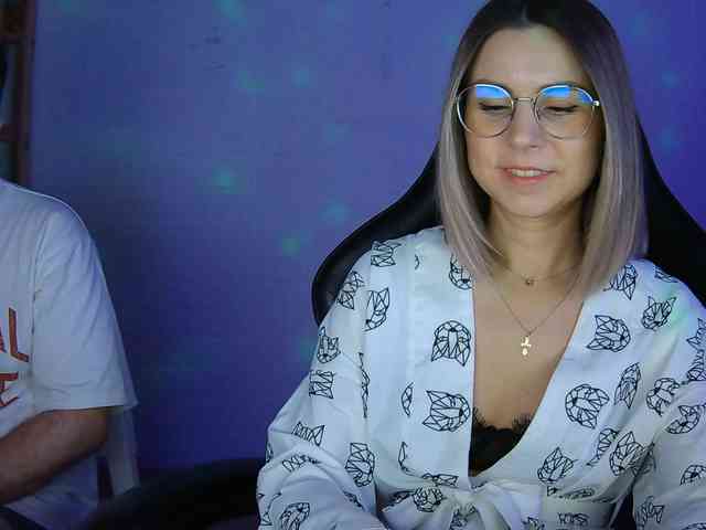 Zhenya-and-Vasilisa webcam