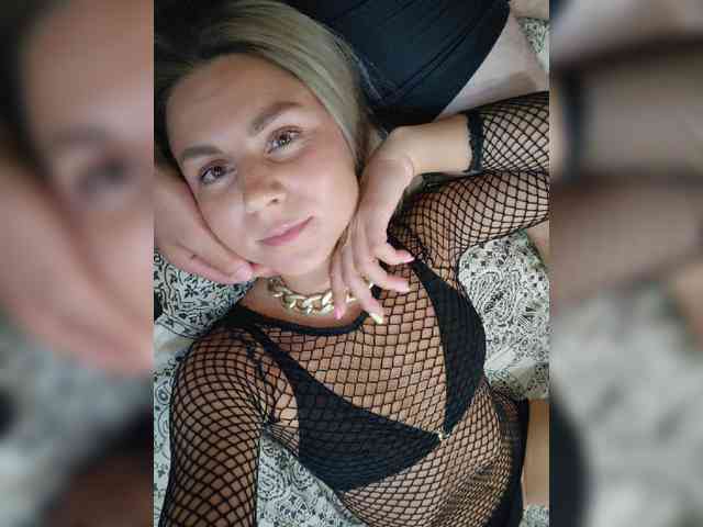 Vasilisa-and-Zhenya webcam