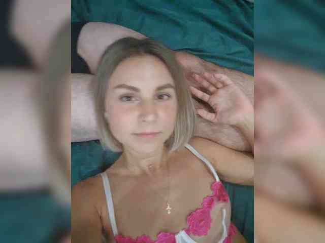 Vasilisa-and-Zhenya webcam