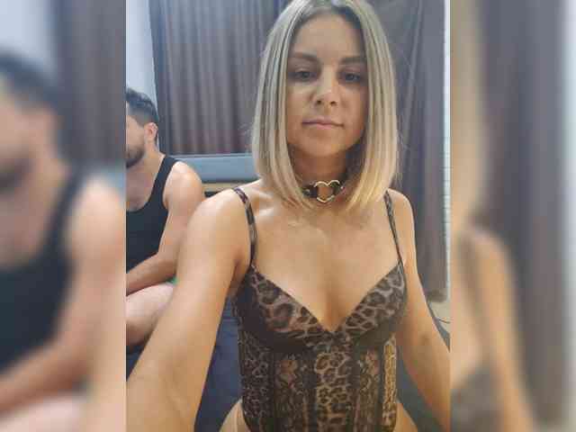 Vasilisa-and-Zhenya webcam