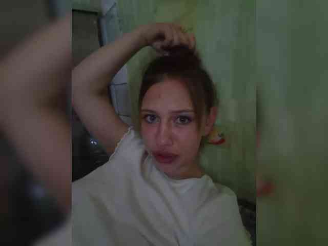 Модель: Vikktorriaaa