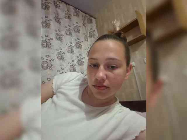 Vikktorriaaa webcam
