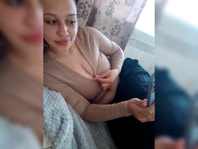 Vikktorriaaa webcam