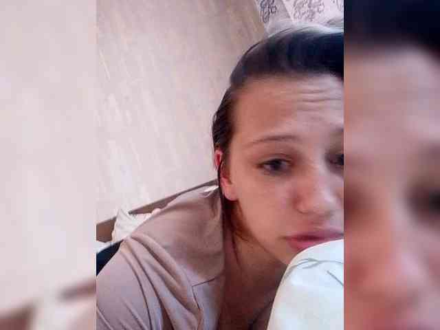 Vikktorriaaa webcam