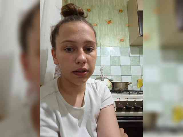 Vikktorriaaa webcam
