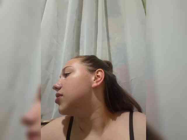 Vikktorriaaa webcam