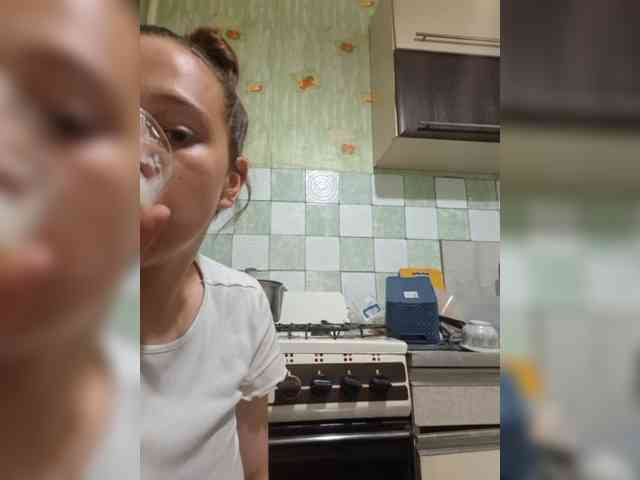 Vikktorriaaa webcam