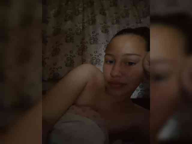 Vikktorriaaa webcam