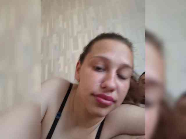 Модель: Vikktorriaaa