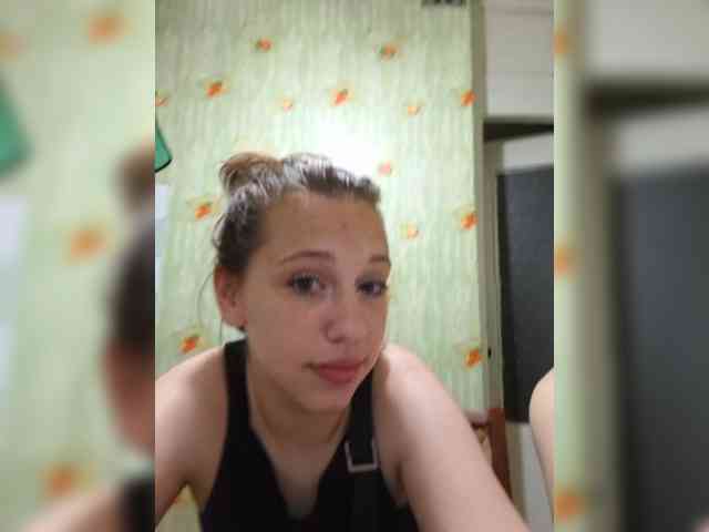Vikktorriaaa webcam