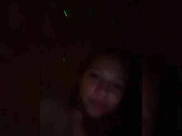 Vikktorriaaa webcam