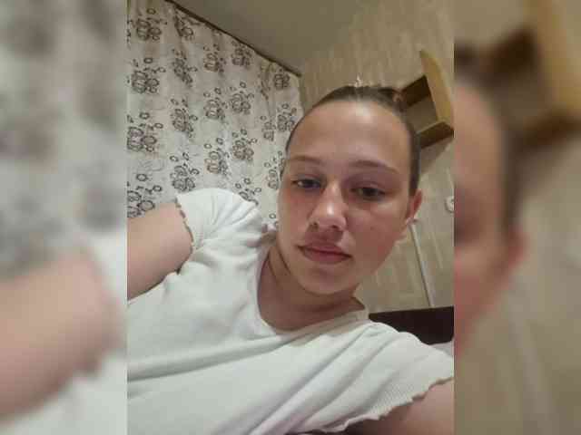 Модель: Vikktorriaaa