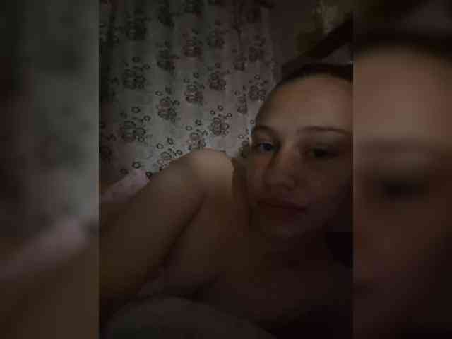 Vikktorriaaa webcam