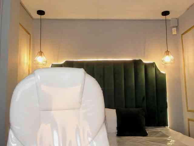 EmilyVil Live Webcam on BongaCams