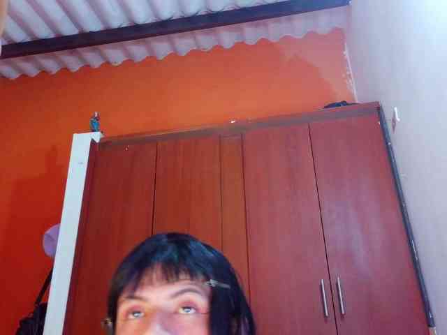 Naugthy-Girls17