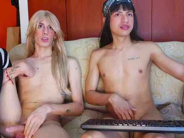 Naugthy-Girls17