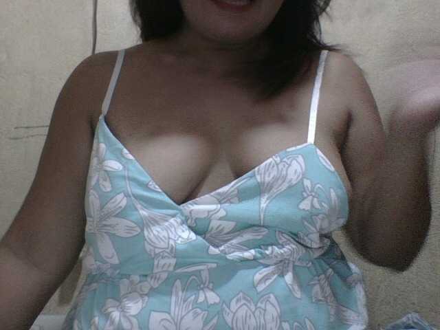 PinayAnna live cam on BongaCams