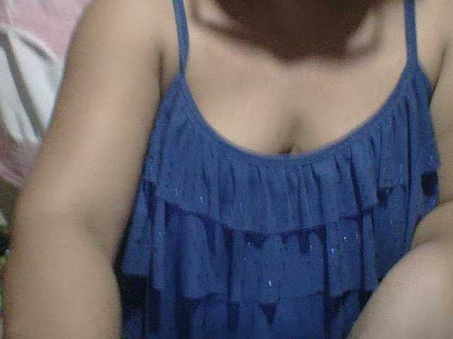 PinayAnna live webcam show