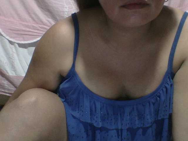 PinayAnna live webcam show
