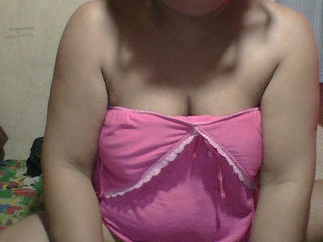 PinayAnna live webcam show