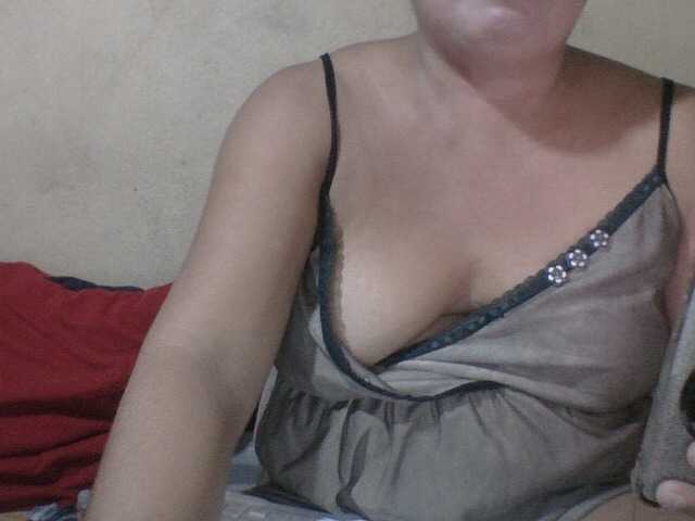 Webcam performer Pinay Anna (PinayAnna) online show Pinay Anna (PinayAnna)