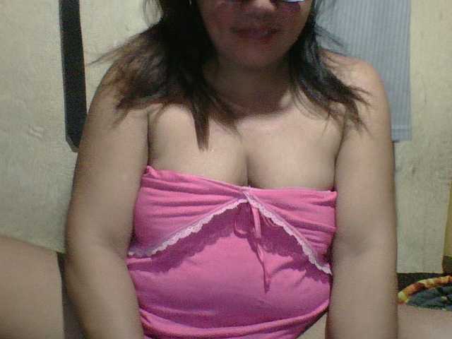 PinayAnna live webcam show
