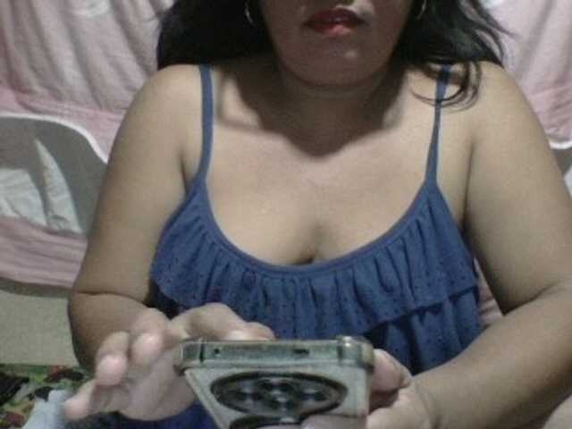 PinayAnna live webcam show