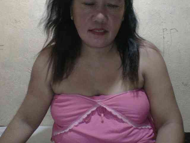 PinayAnna webcam