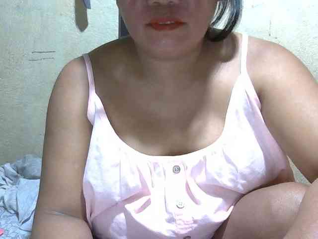 Modella: PinayAnna