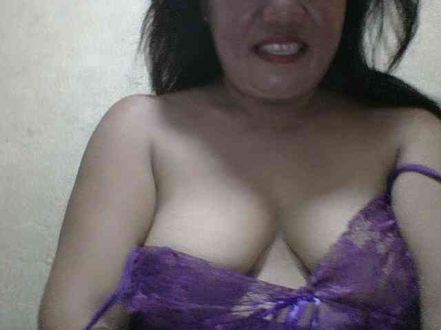 PinayAnna webcam