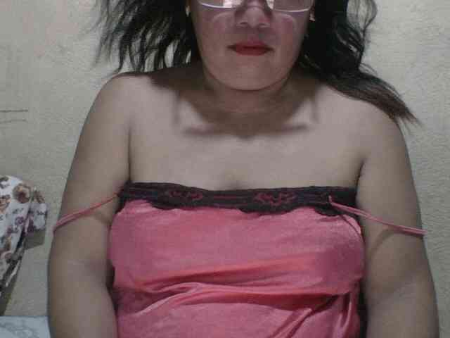 PinayAnna webcam