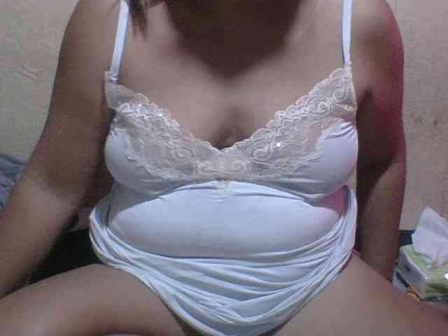 PinayAnna webcam